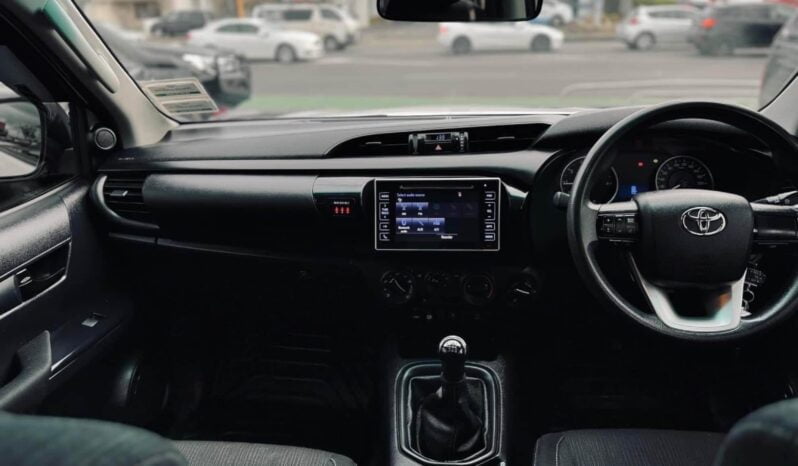 
								2018 Toyota Hilux full									