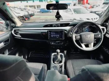 2016 Toyota Hilux SR5