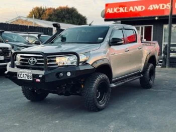 2016 Silver Toyota Hilux, SR, TD, DC, 4WD