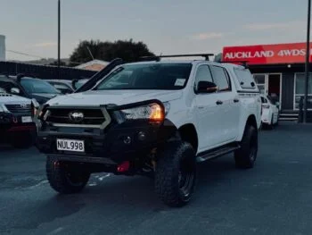 2021 Toyota Hilux SR