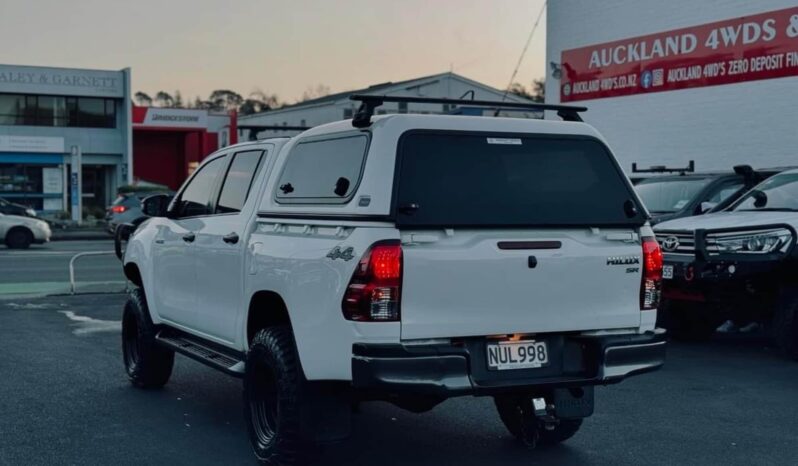 
								2021 Toyota Hilux SR full									