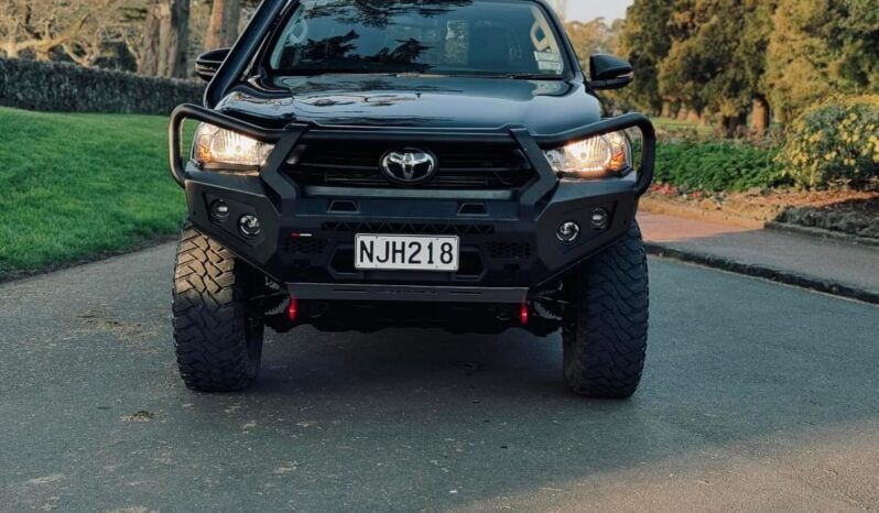 
								2021 Toyota Hilux SR full									