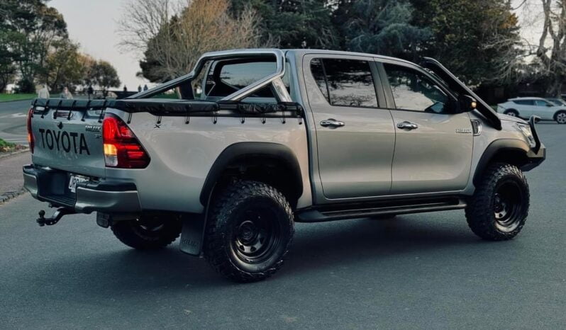
								2016 Toyota Hilux full									