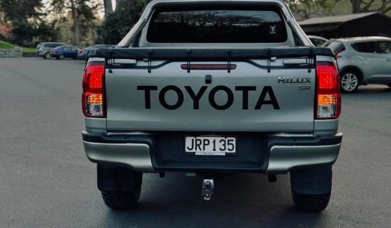 
								2016 Toyota Hilux full									
